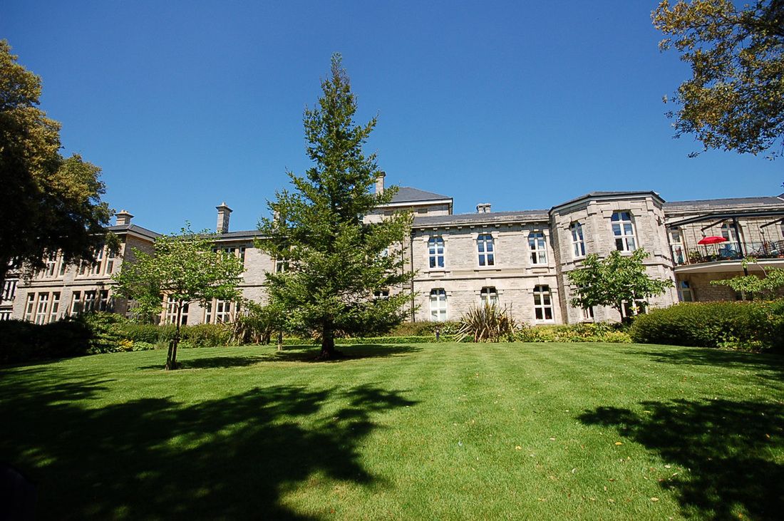 St Stephes Road, Bournemouth, Dorset BH2  