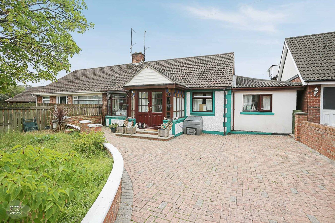 5 bed semidetached house for sale in Finaghy Road North, Belfast BT11
