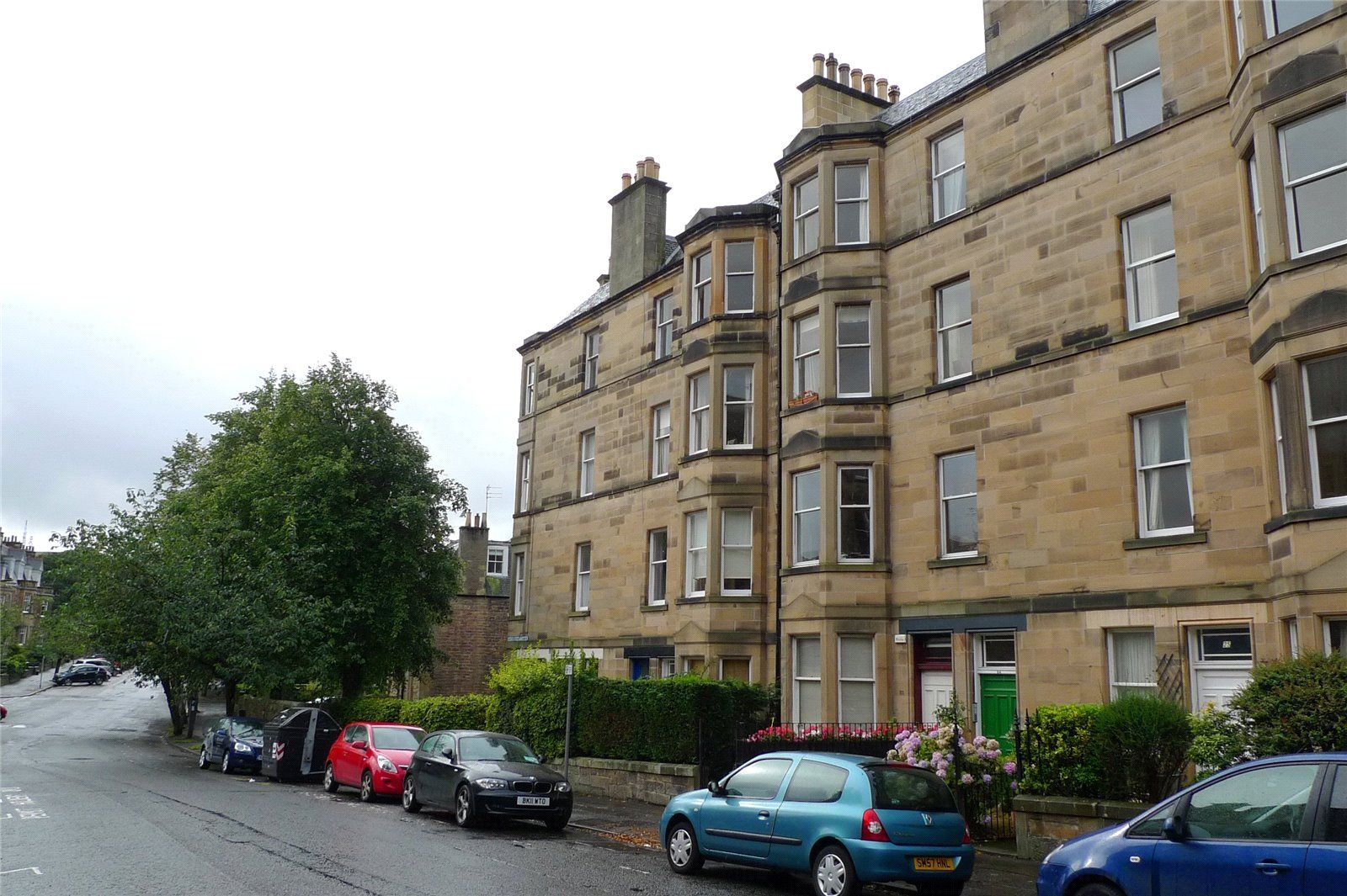 2 bed flat to rent in Woodburn Terrace, Morningside, Edinburgh EH10