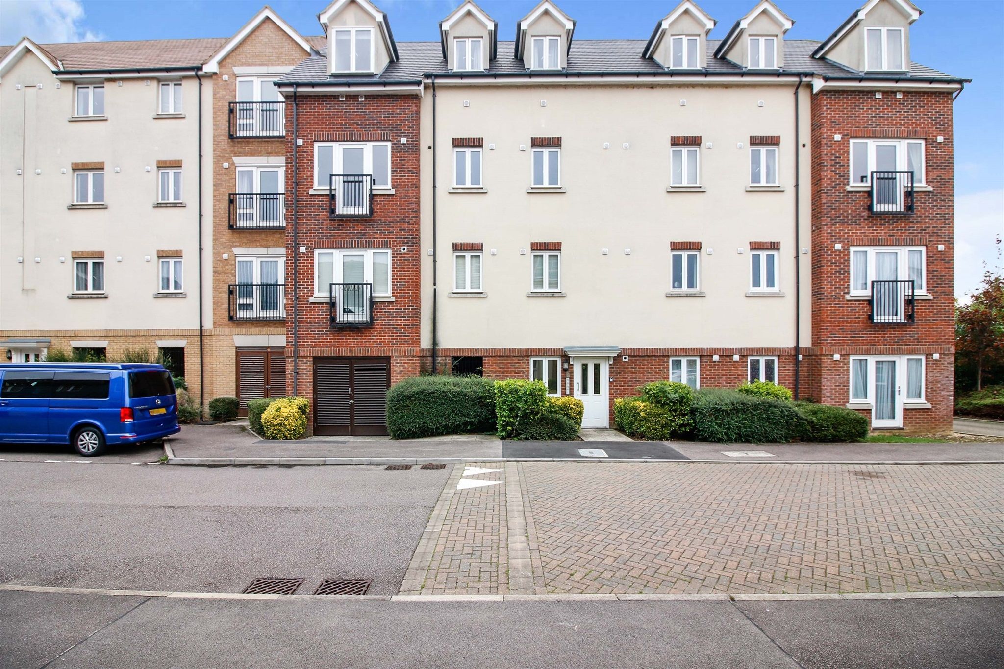 2 bed flat for sale in Sheep Way, Redhouse Park, Milton Keynes MK14