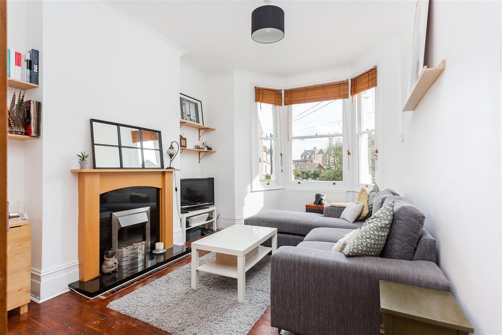 2 bed flat to rent in Denholme Road, London W9 Zoopla