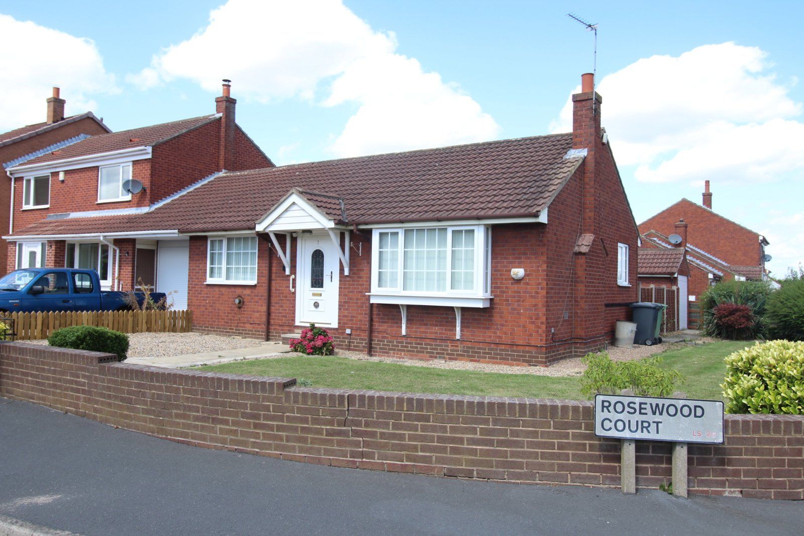 2 bed bungalow for sale in Rosewood Court, Rothwell, Leeds, West