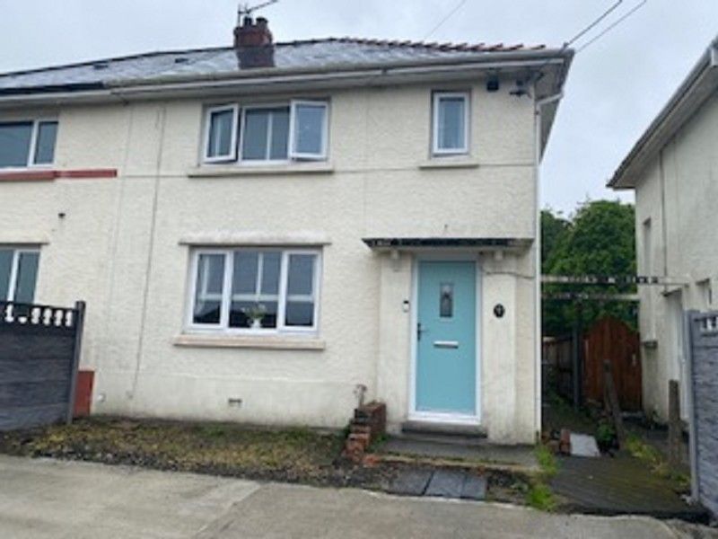 3 bed semidetached house for sale in Brynawel Terrace, Ystradowen