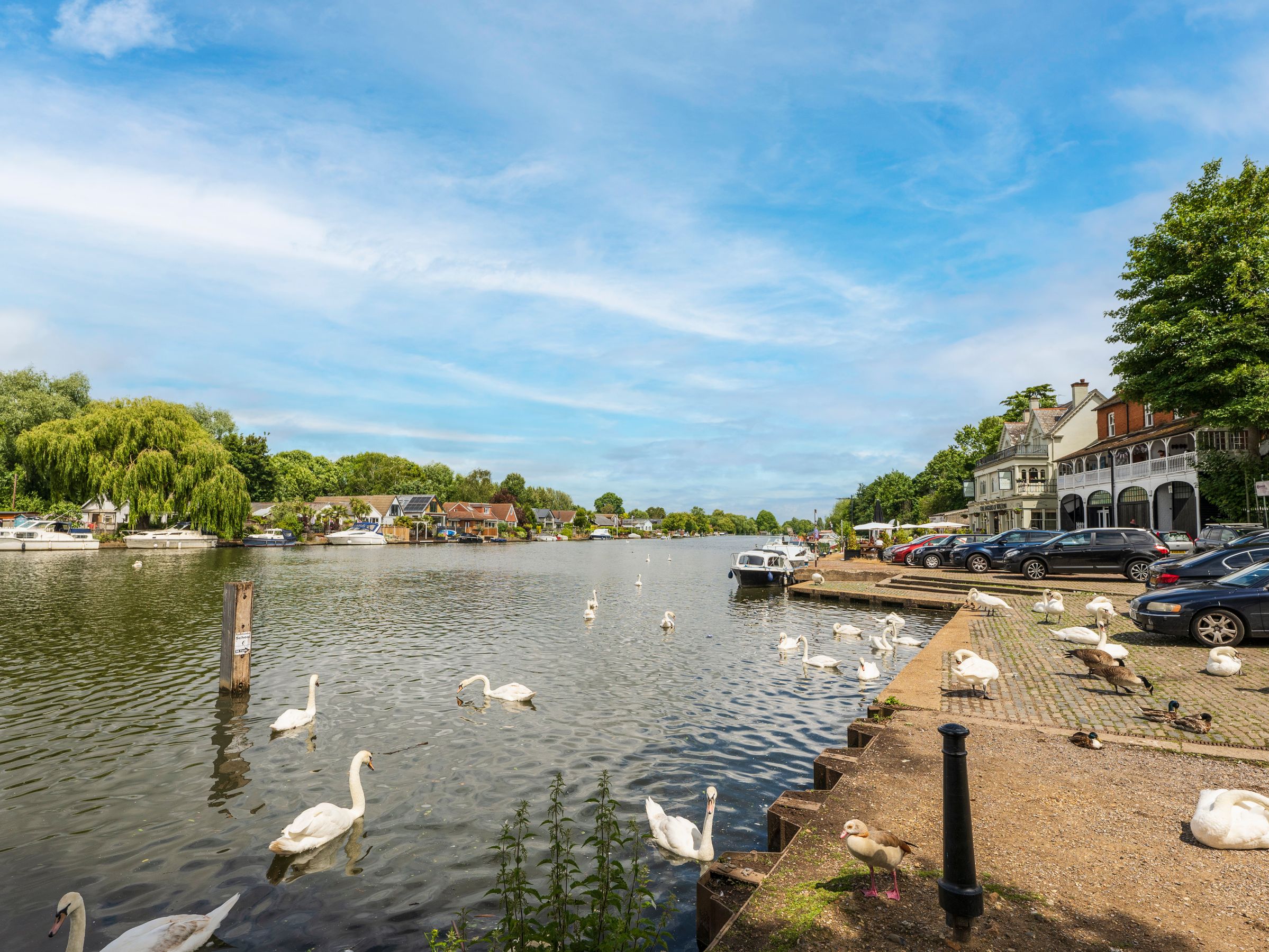 1 bed flat for sale in Bridge Street, WaltonOnThames KT12 Zoopla