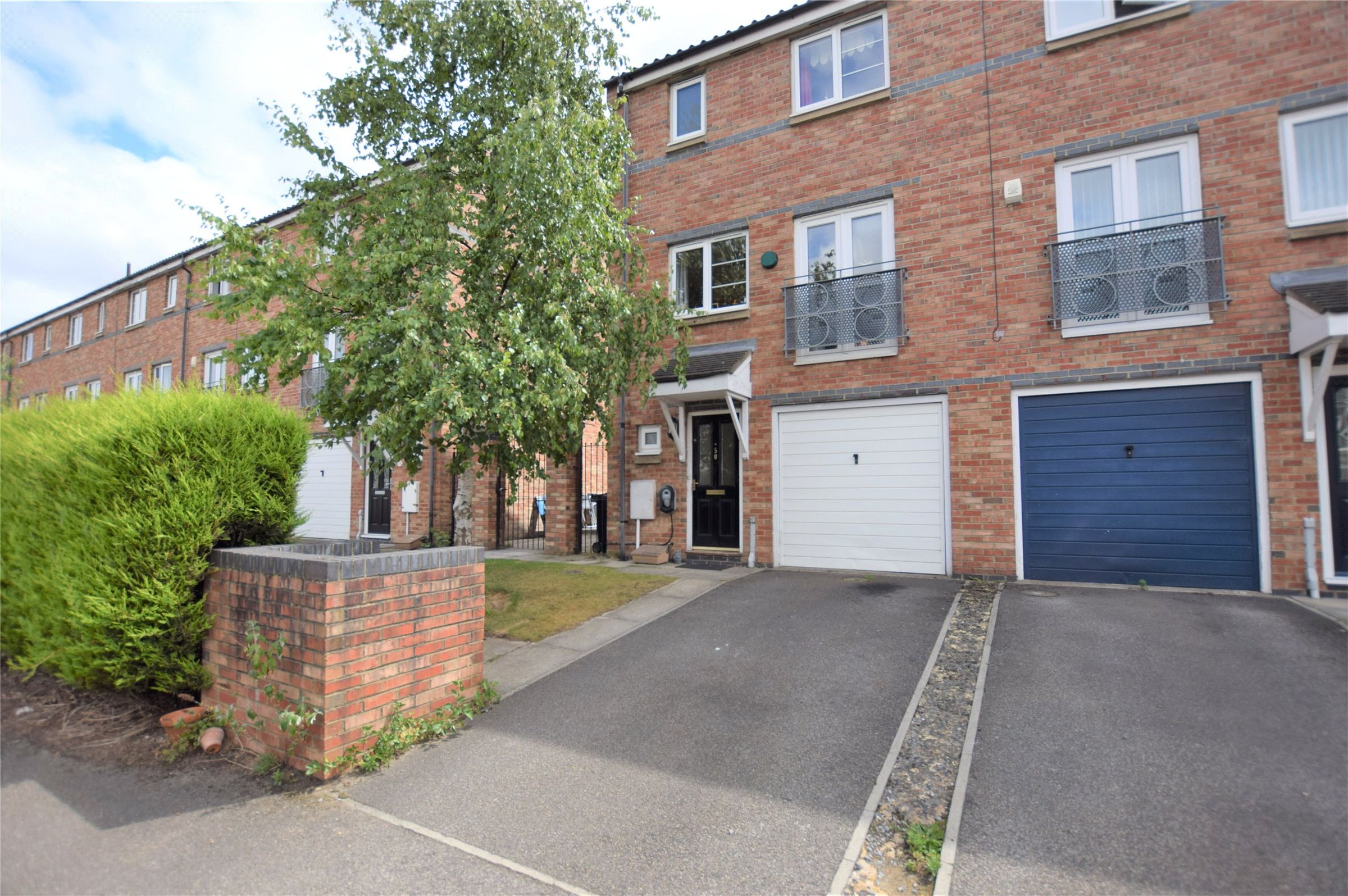 3 bed end terrace house for sale in St Cuthberts Road, Gateshead NE8