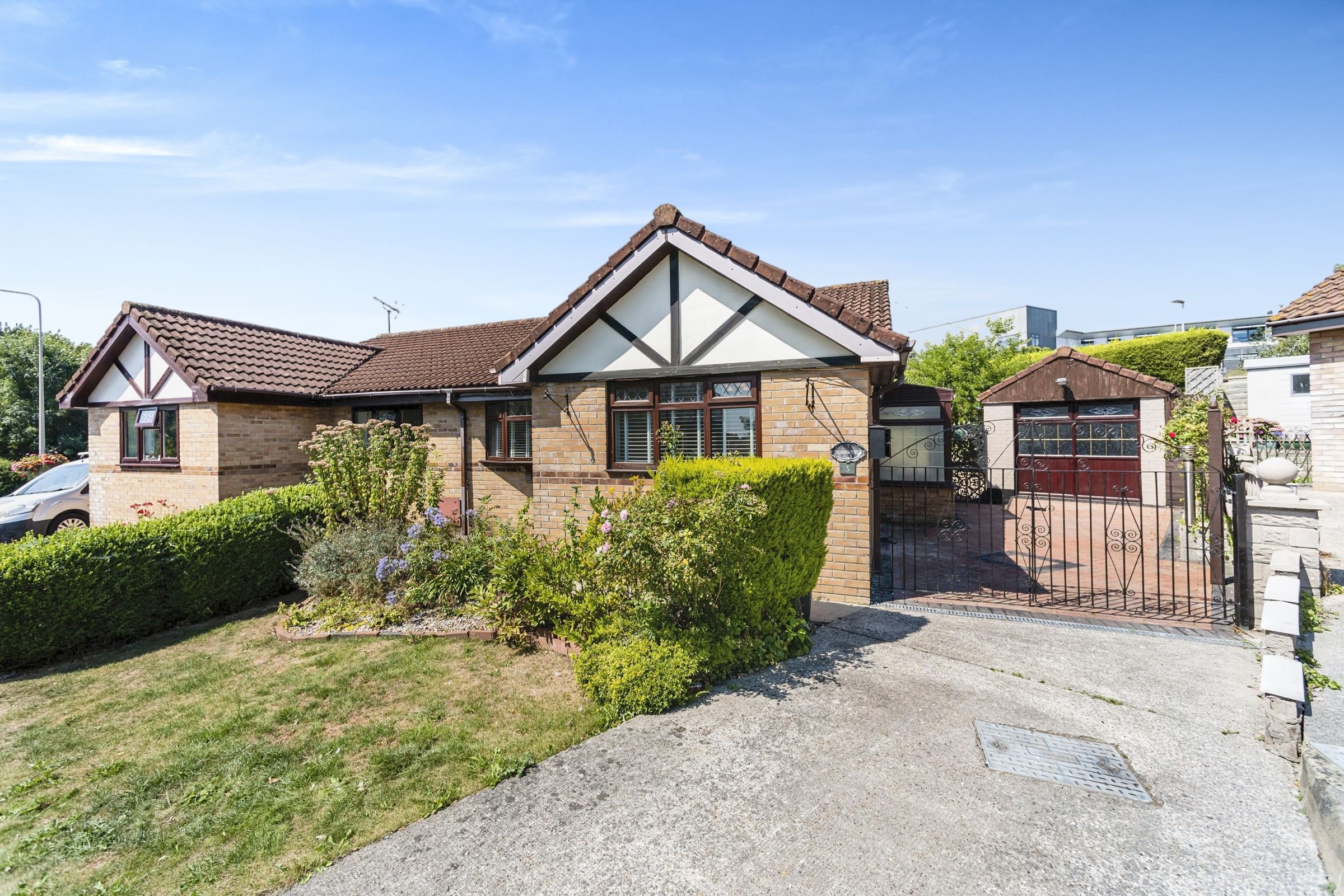 Houses For Sale Bramble Close at Alan Mattern blog