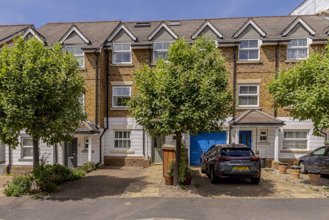 4 bed terraced house for sale in Chancery Mews, London SW17 Zoopla