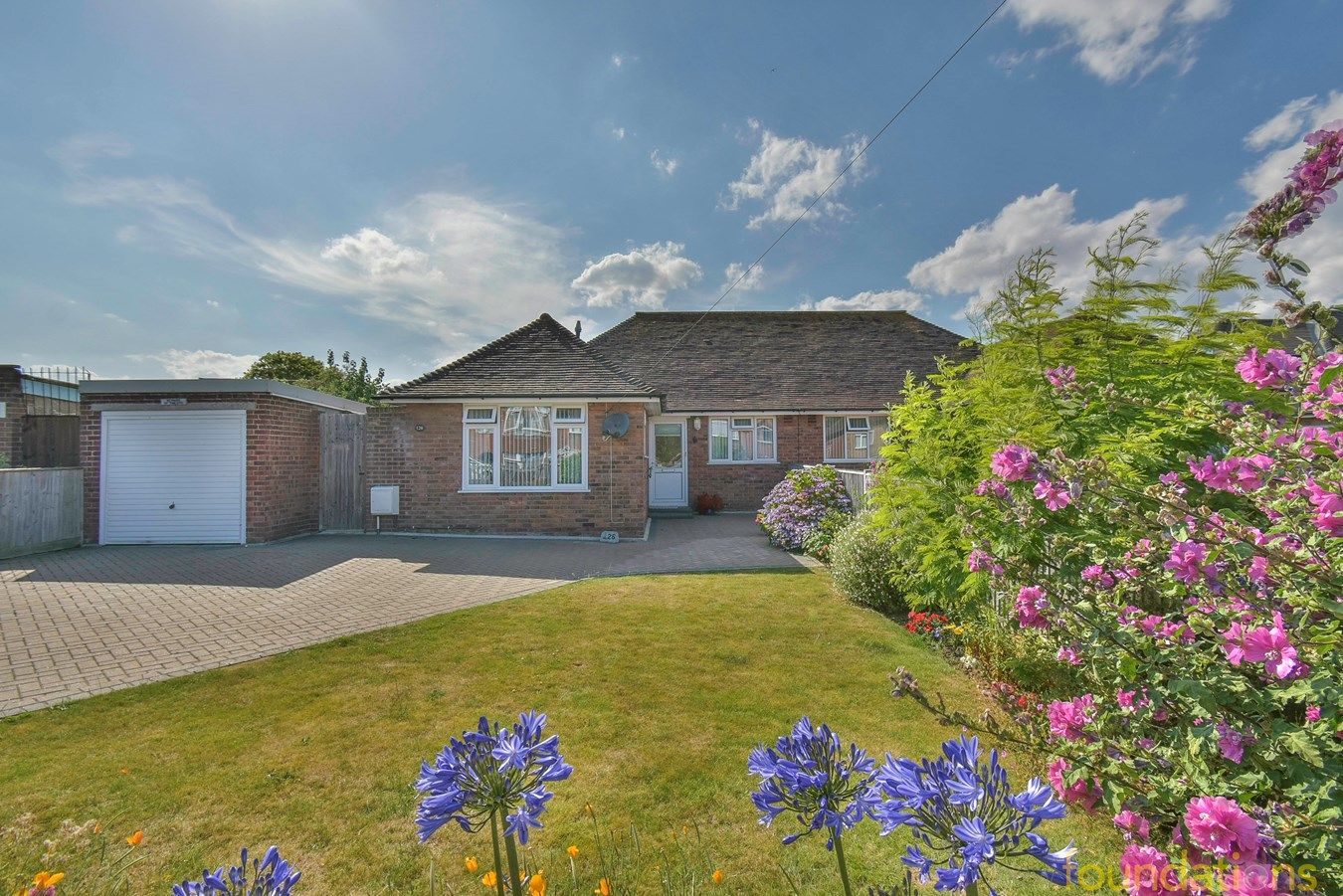 2 bed semidetached bungalow for sale in Buxton Drive, BexhillOnSea