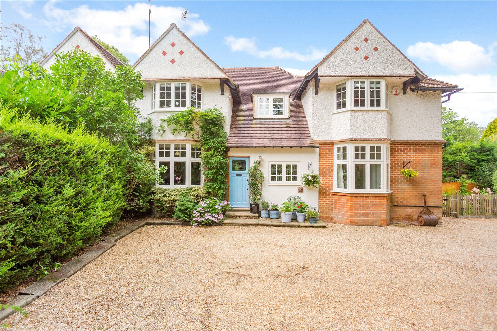4 bed semidetached house for sale in Kiln Way, Grayshott, Hindhead