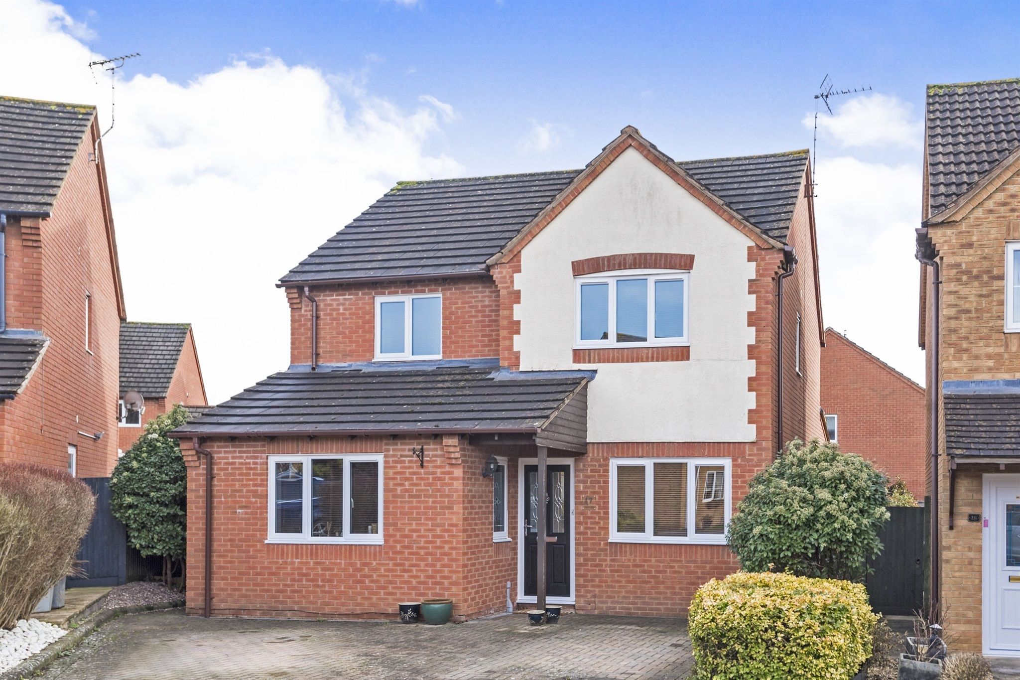 4 bed detached house for sale in Wirral Way, Swindon SN25 Zoopla