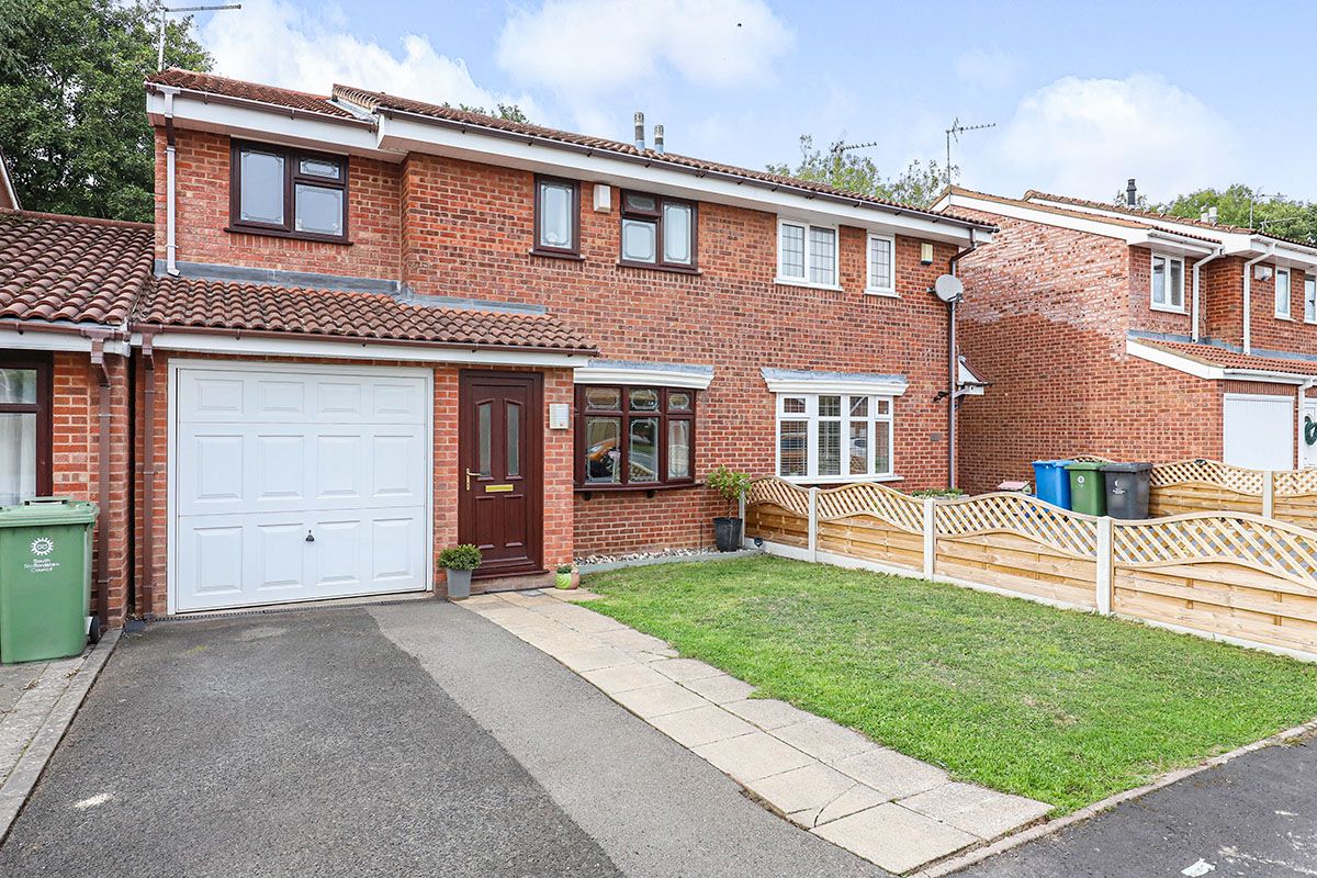 3 bed semidetached house for sale in Brunel Grove, Perton