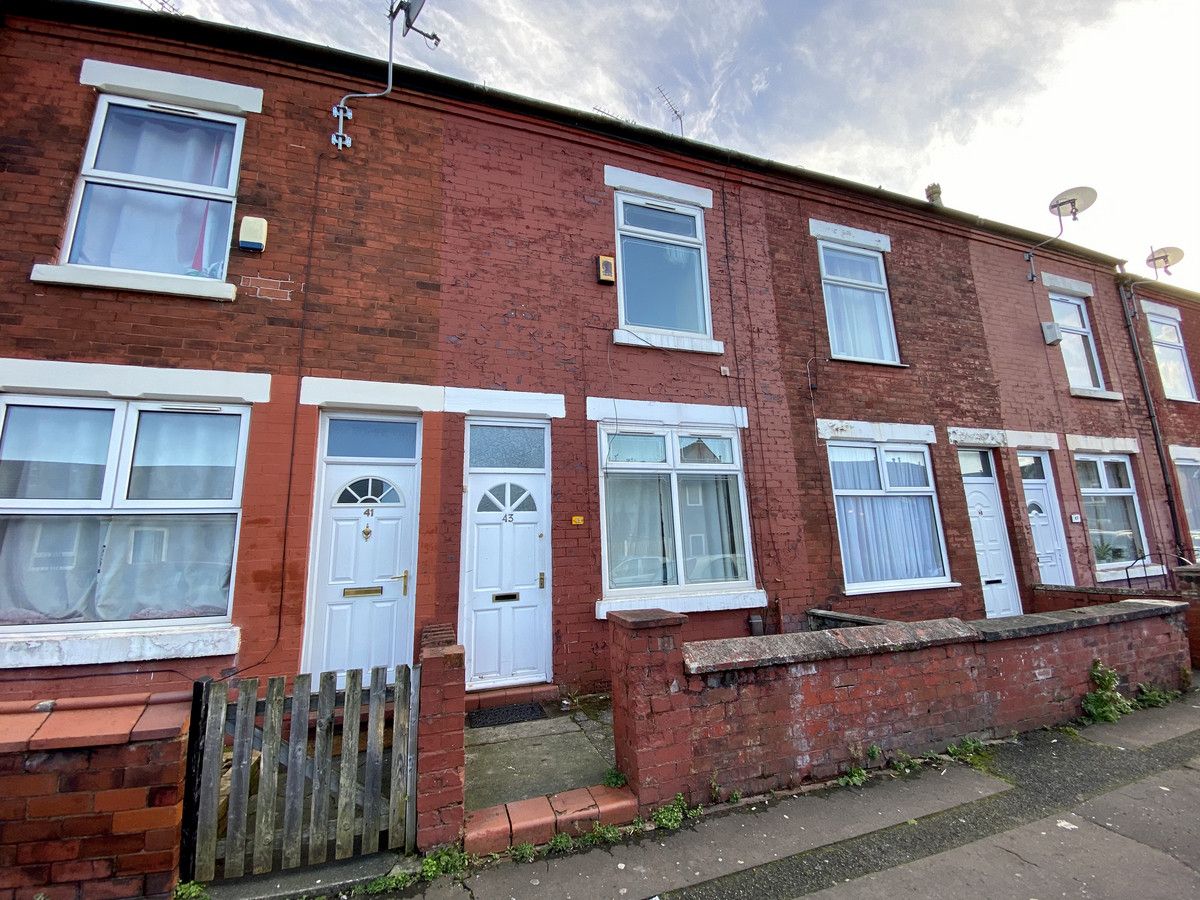 Deepcar Street, Manchester M19  