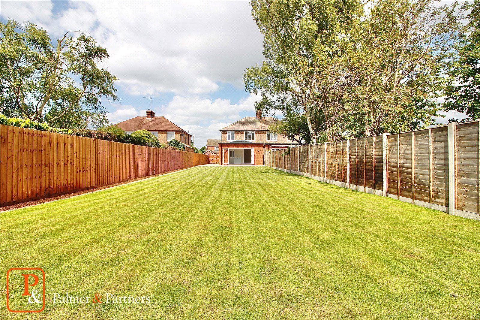 3 bed semidetached house for sale in Penshurst Road, Ipswich, Suffolk