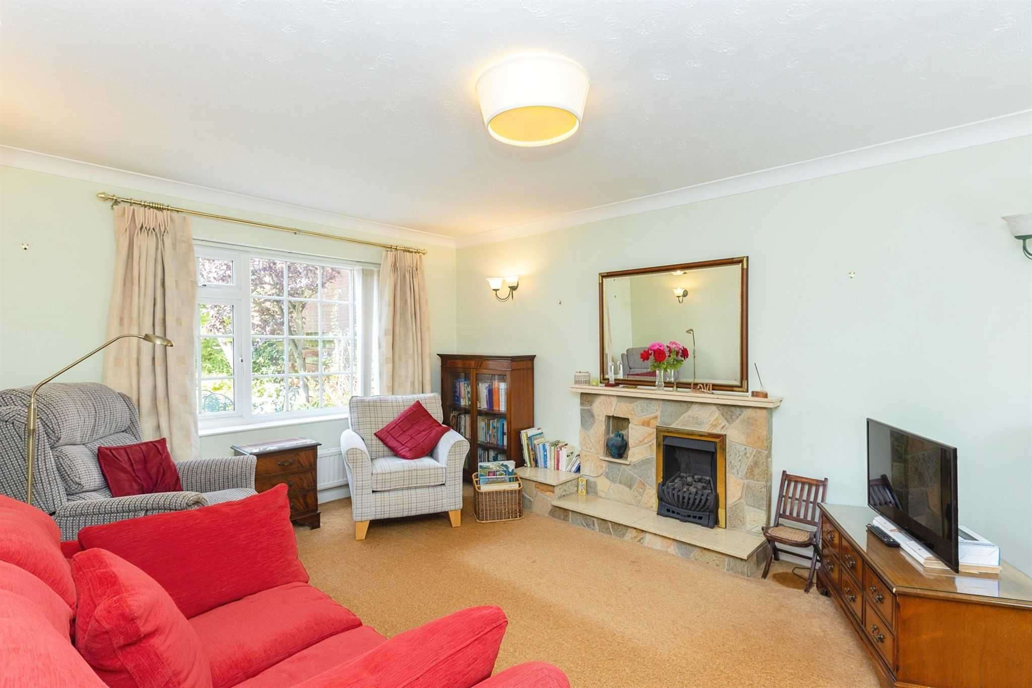 4 bed detached house for sale in Turnfurlong Row, Aylesbury HP21 - Zoopla