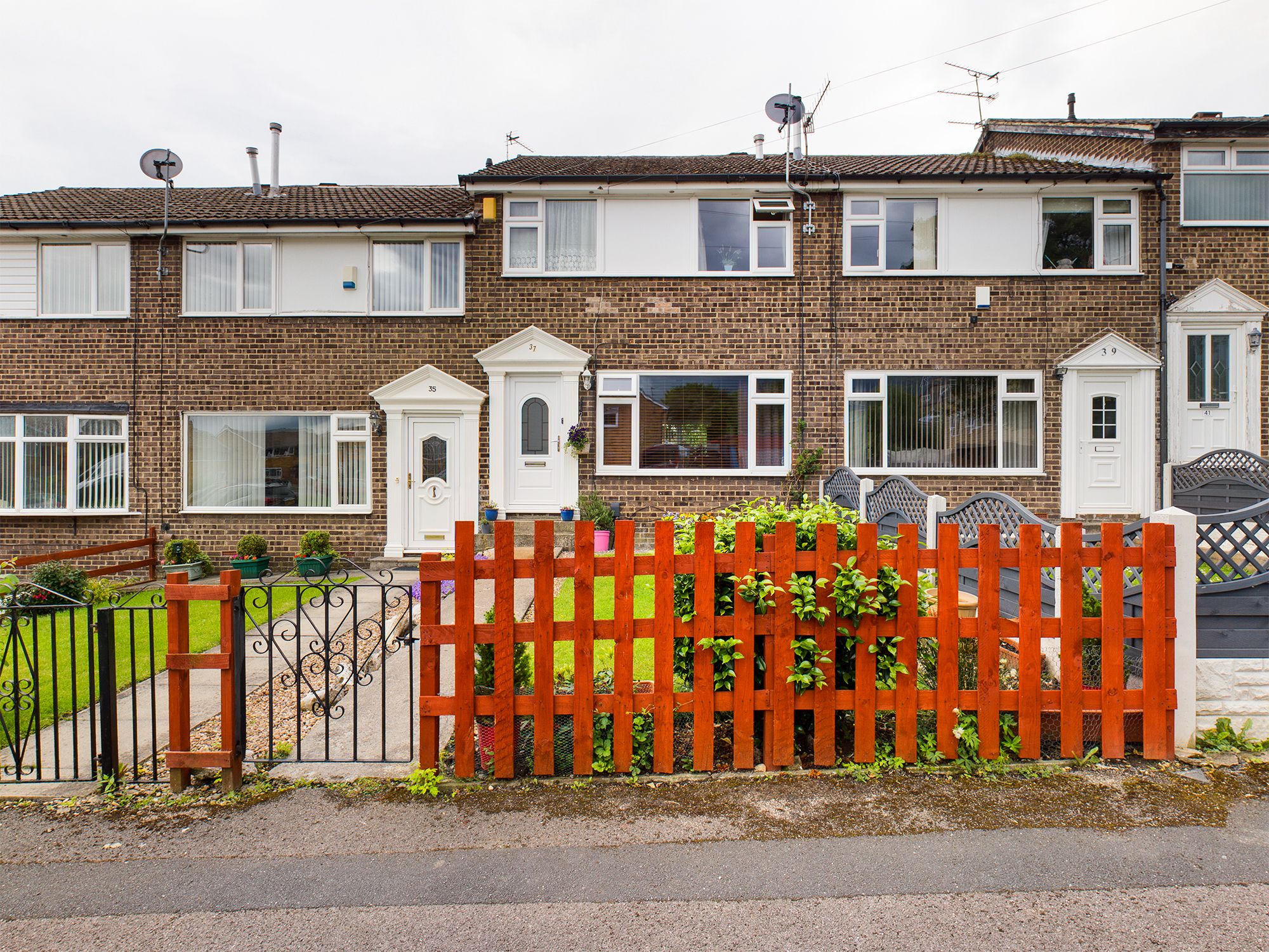 3 bed terraced house for sale in Peveril Mount, Eccleshill, Bradford