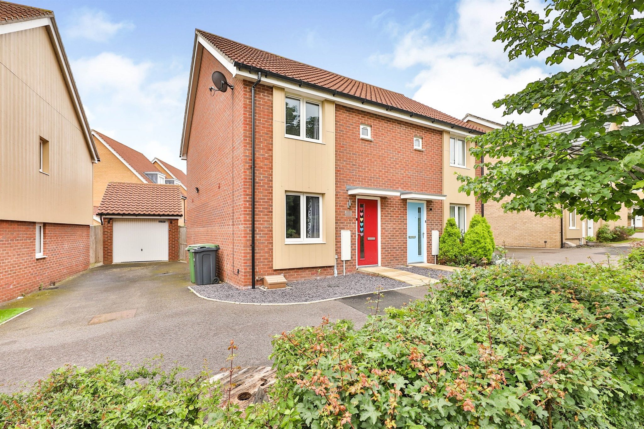 3 bed semidetached house for sale in Peacock Grove, Costessey, Norwich