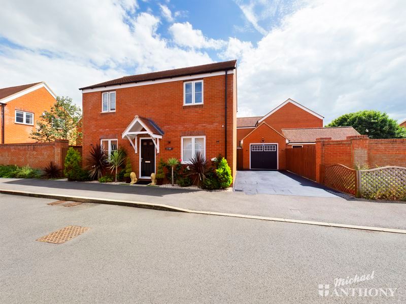 3 bed detached house for sale in Elmore Street, Aylesbury HP18 Zoopla