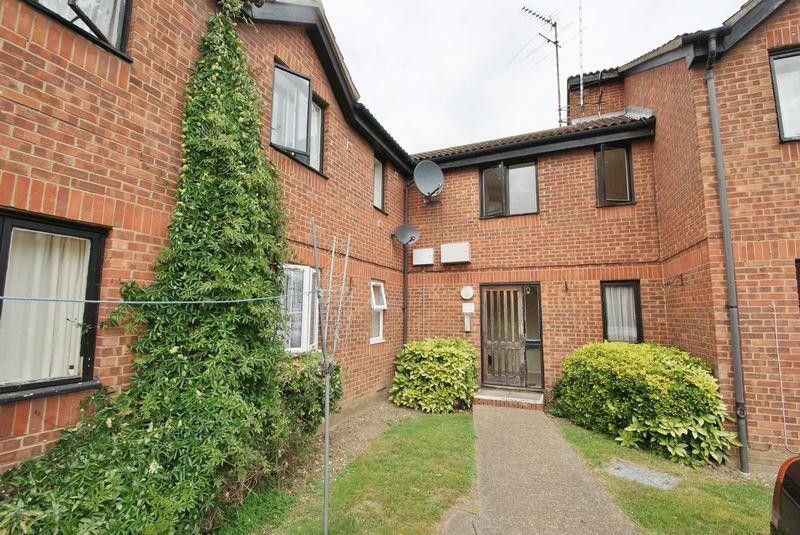 1 bed flat to rent in Oakley Close, Grays, Essex RM20 Zoopla