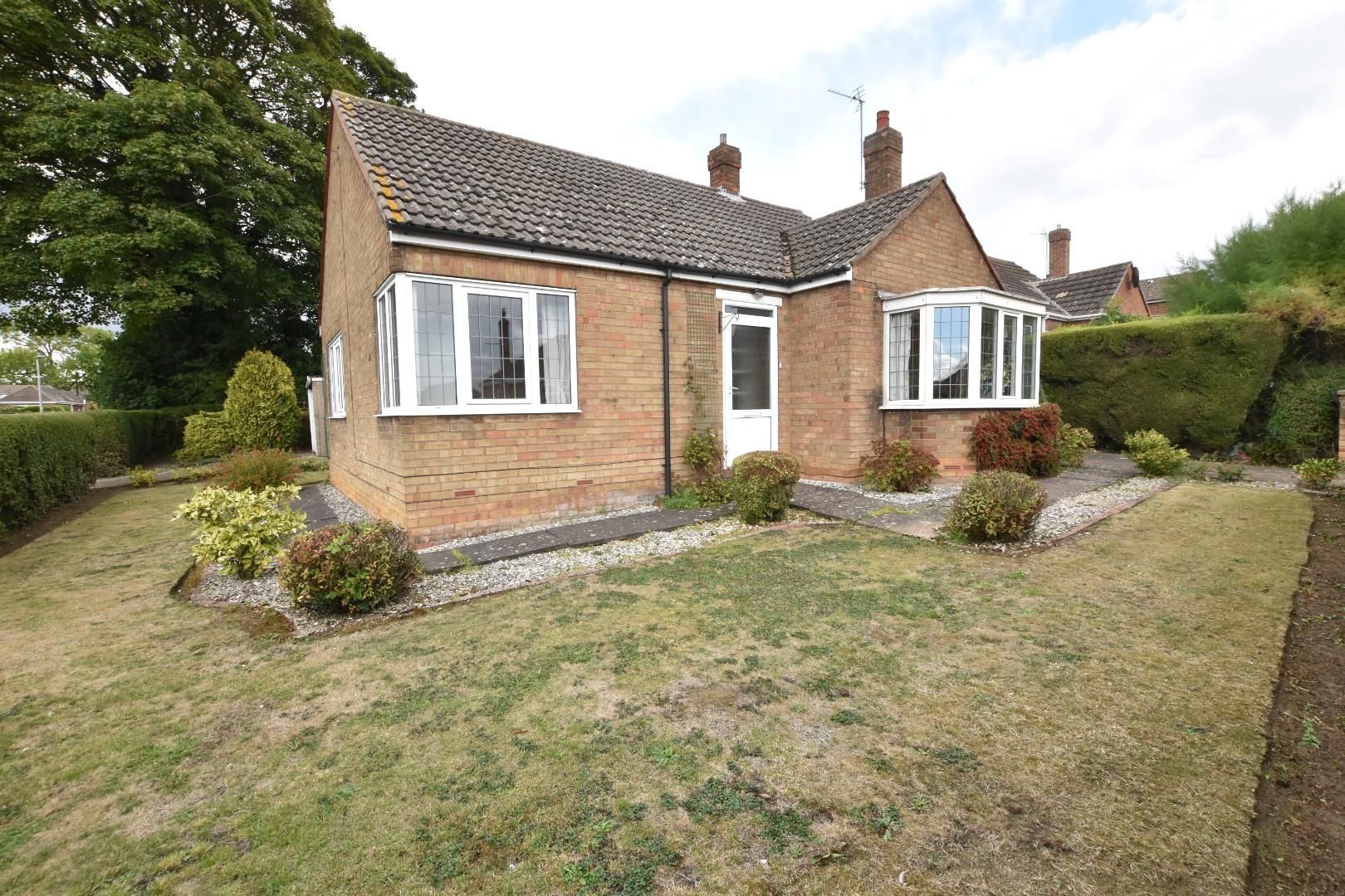 2 bed detached bungalow for sale in Eastfield Road, Messingham