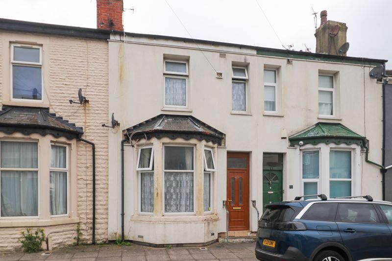 4 bed terraced house for sale in Clinton Avenue, Blackpool FY1 Zoopla