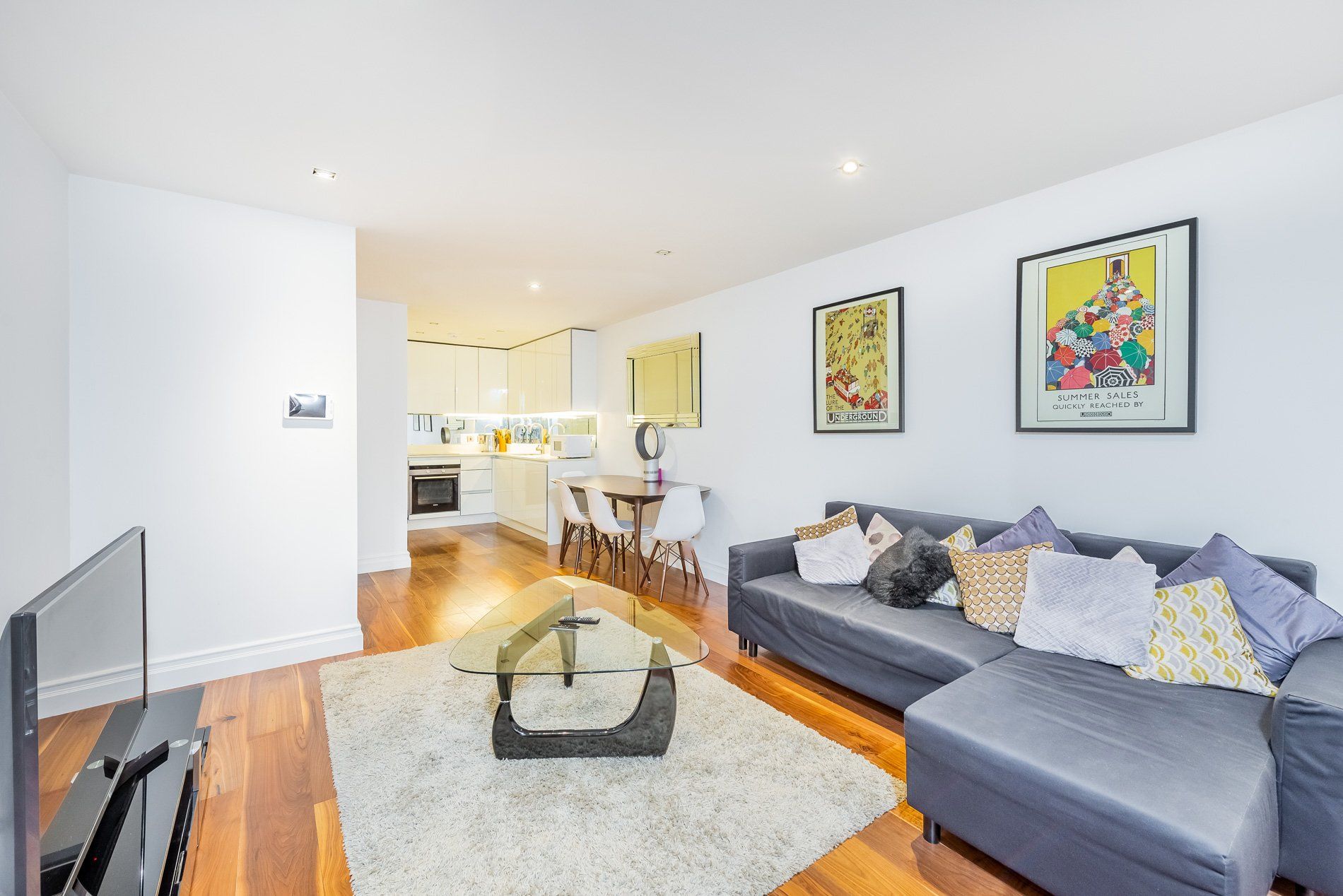 The Hansom, Westminster SW1V