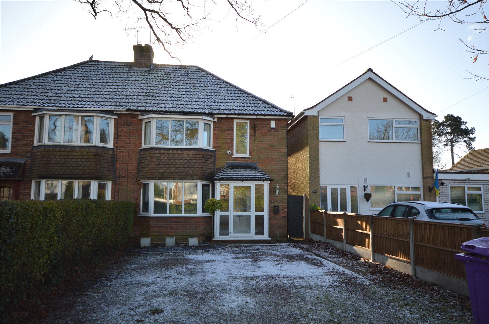 3 bed semidetached house to rent in Castlecroft Road, Wolverhampton