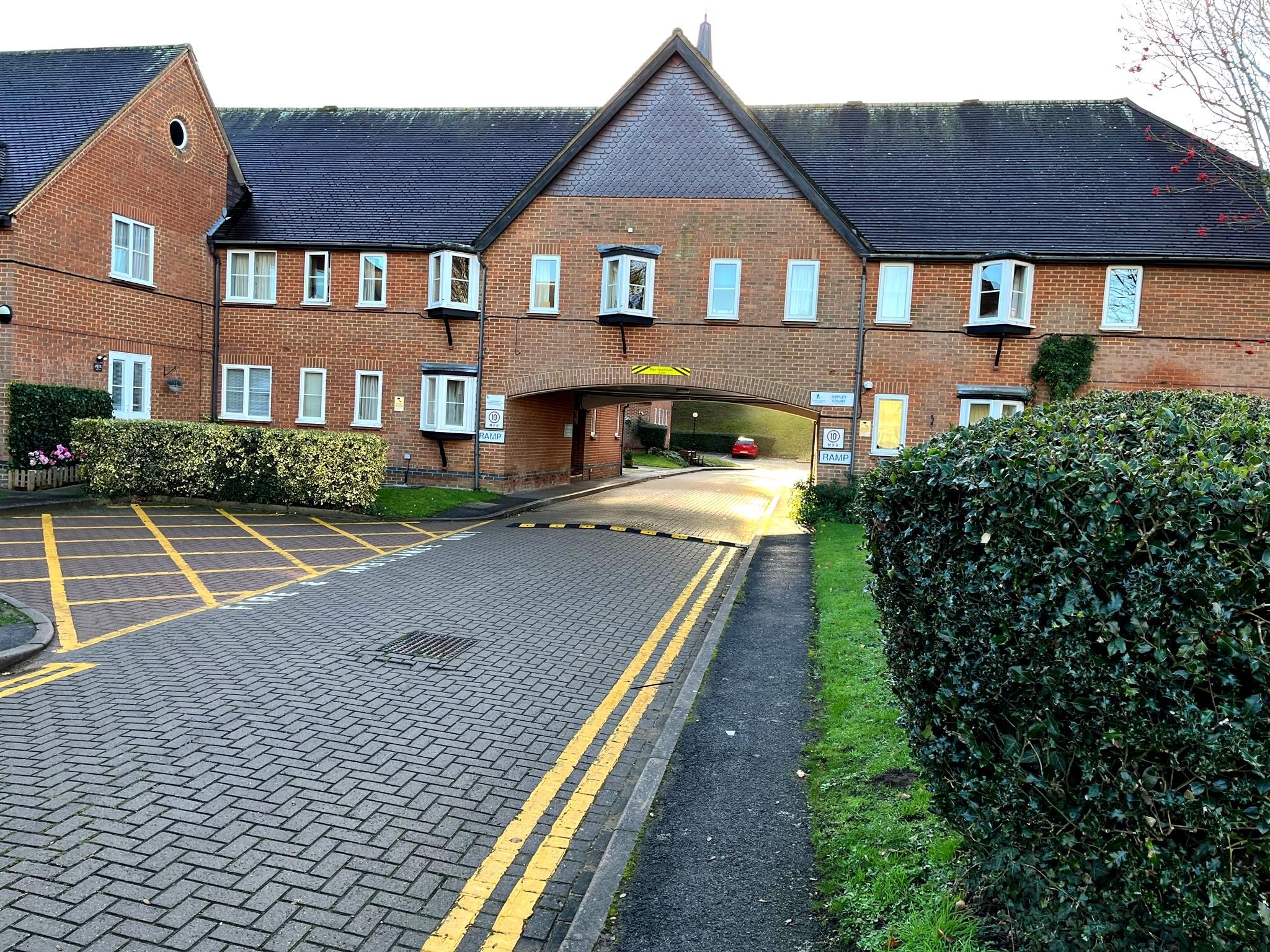 1 bed flat for sale in Woburn Road, Woburn Sands, Milton Keynes MK17