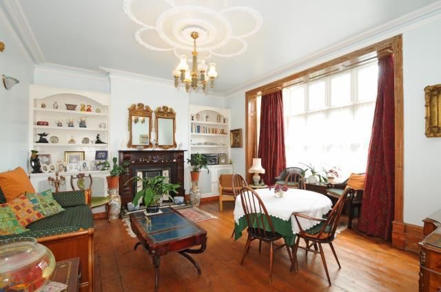 Whetstone High Road, London N20,  