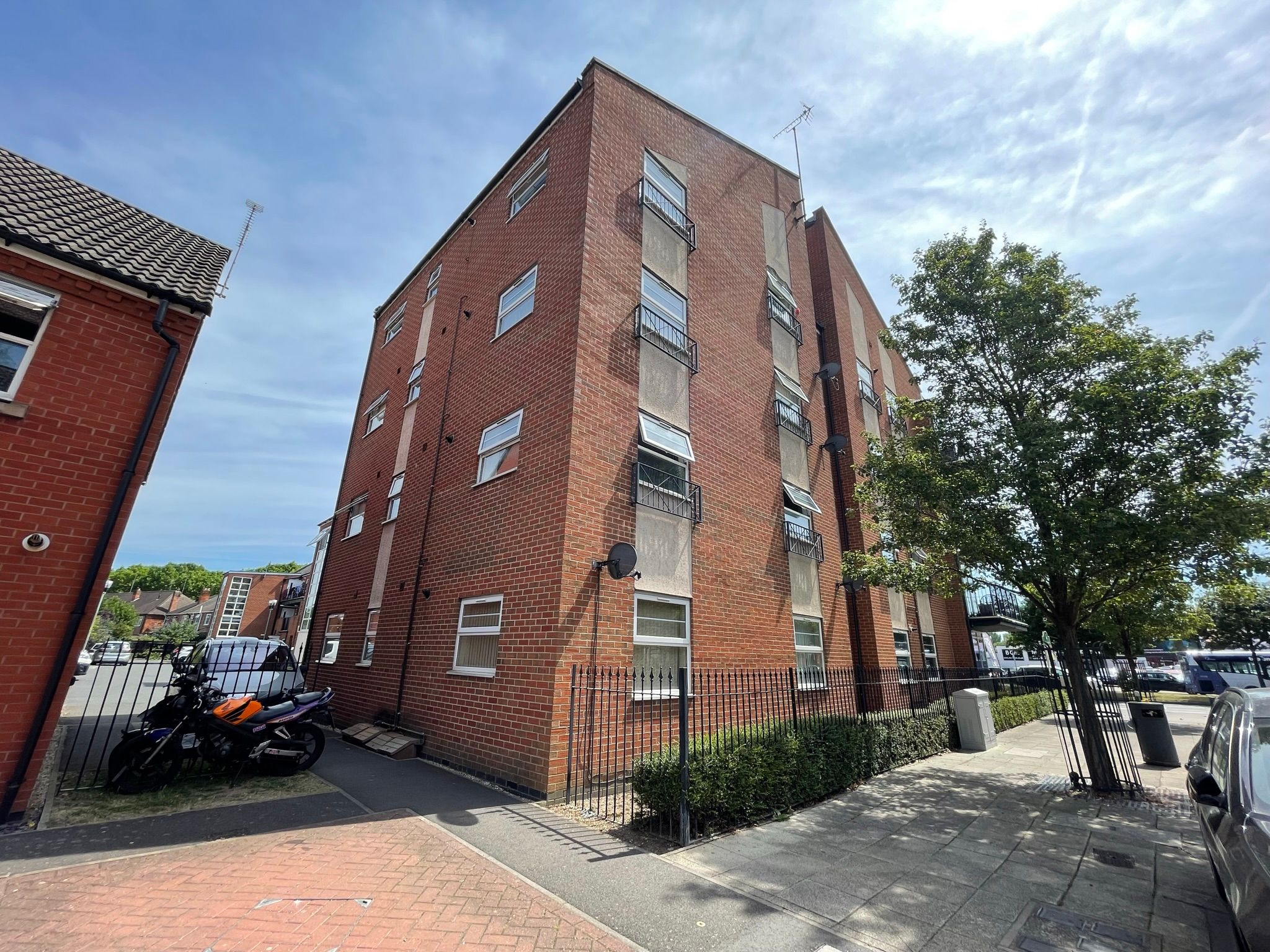 2 bed flat for sale in Larchmont Road, Off Abbey Lane, Leicester LE4