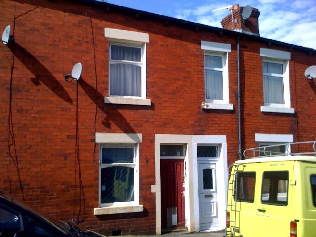 2 bed terraced house to rent in Edgar Street, Huncoat, Accrington BB5