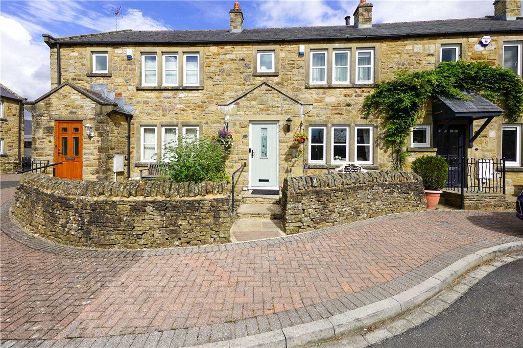 3 bed terraced house for sale in Hartley Green, Long Preston, Skipton