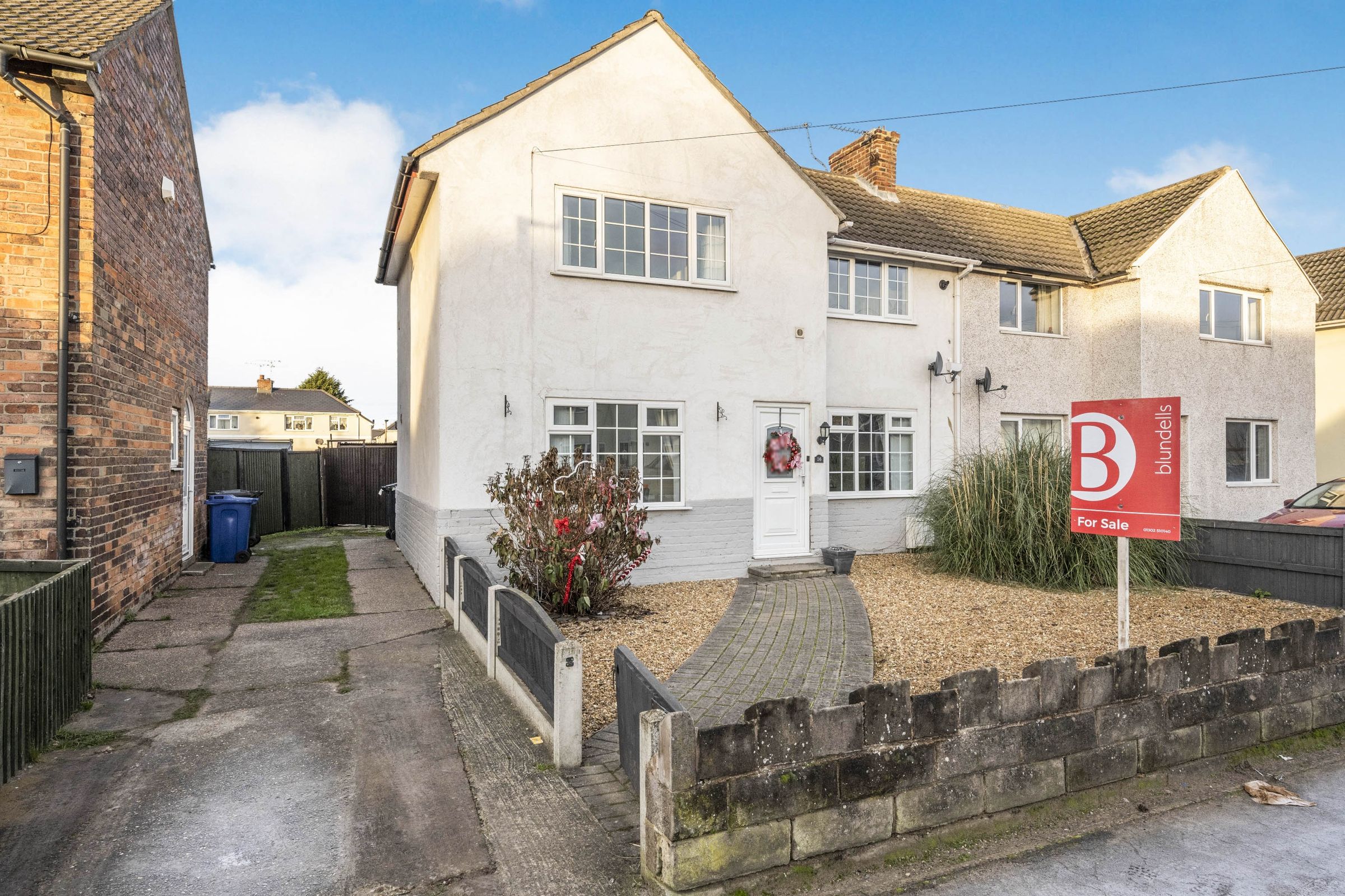 3 bed semidetached house for sale in St. Lawrence Road, Dunscroft, Doncaster, South Yorkshire