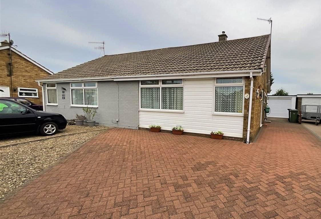 2 bed semidetached bungalow for sale in Byward Drive, Crossgates, Scarborough YO12 Zoopla