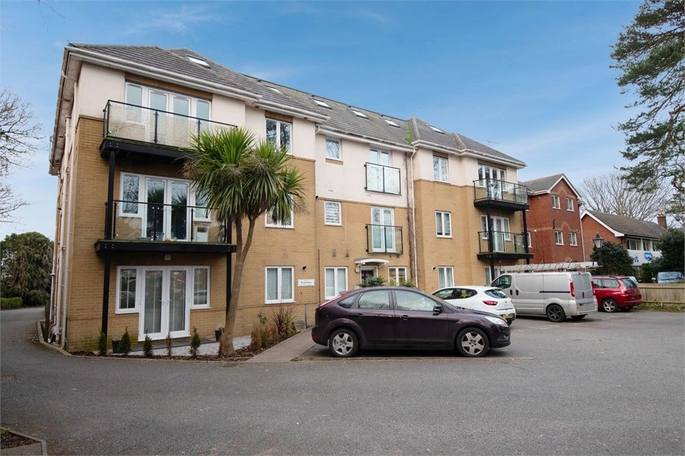 148 Richmond Park Road, Bournemouth, Dorset BH8