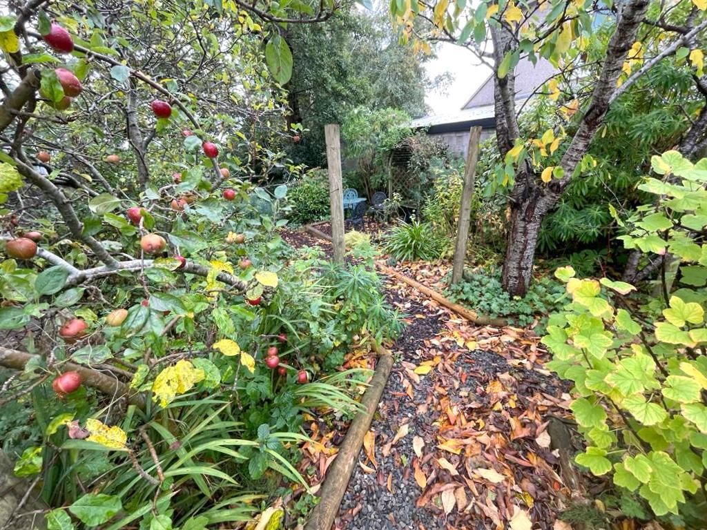 5 bed detached house for sale in Heneage Drive, West Cross, Swansea SA3