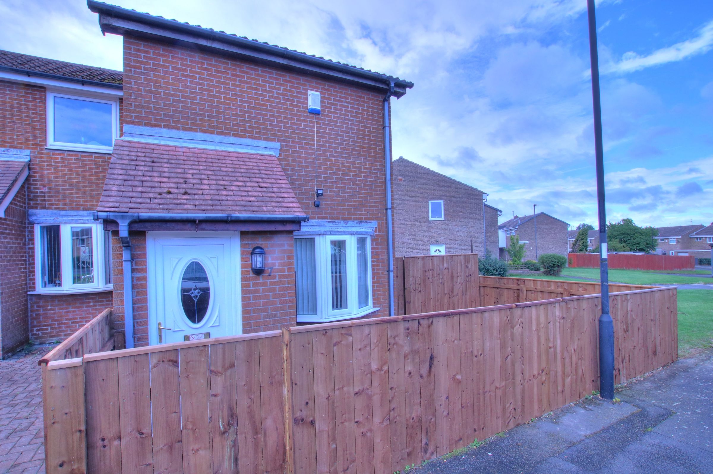 2 bed semidetached house to rent in Felthorpe Court, Newcastle Upon