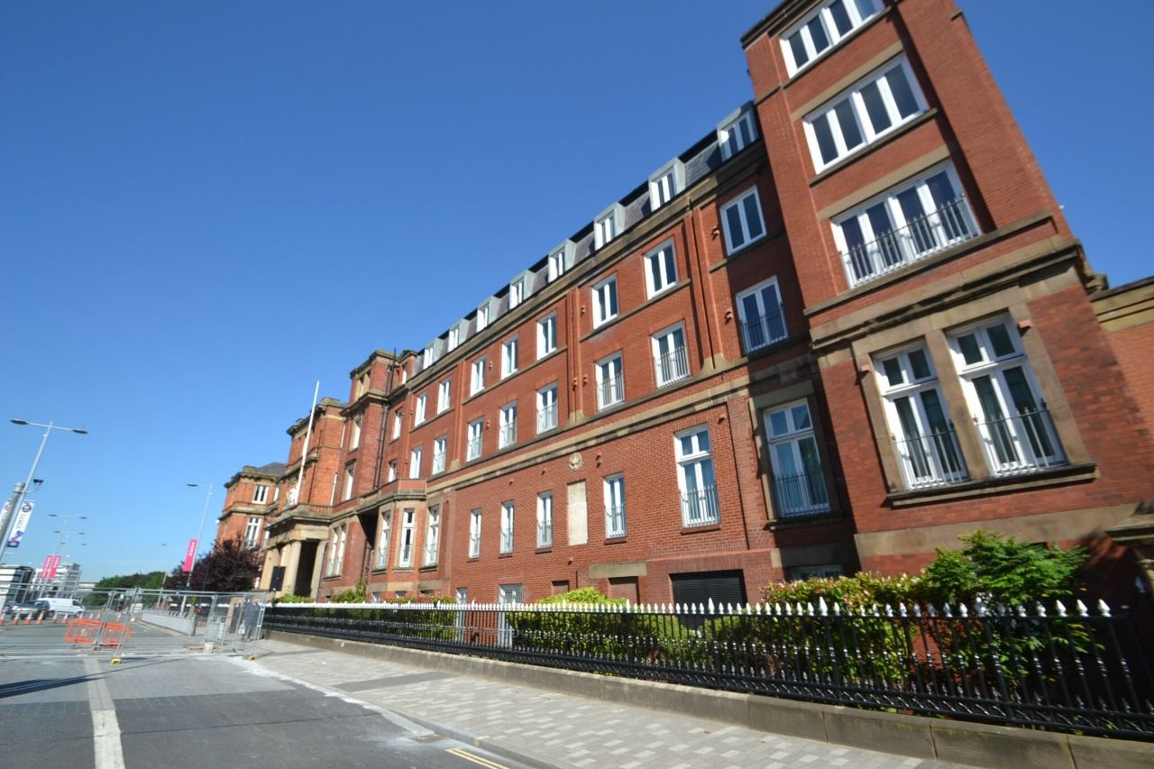 1 bed flat to rent in The Royal, Wilton Place, Salford M3 Zoopla
