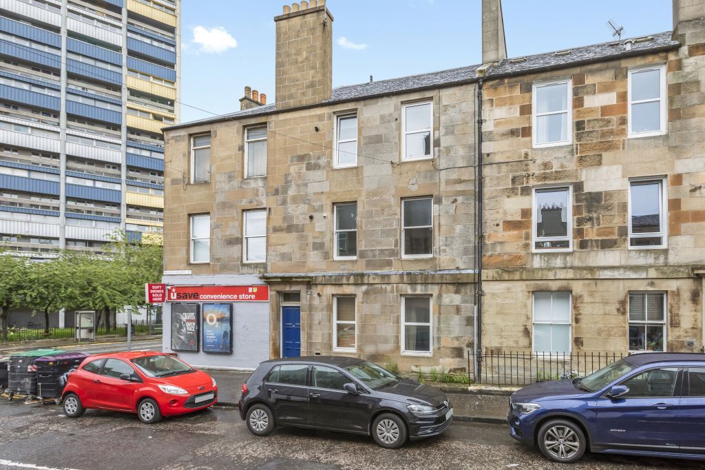 31/3 Prince Regent Street, Trinity, Edinburgh EH6  