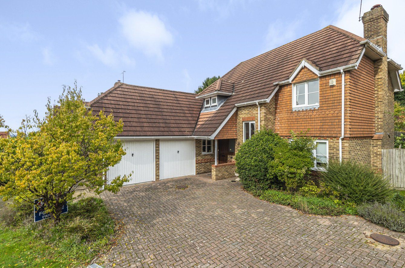 4 bed detached house for sale in Littlewood Lane, Buxted, Uckfield TN22