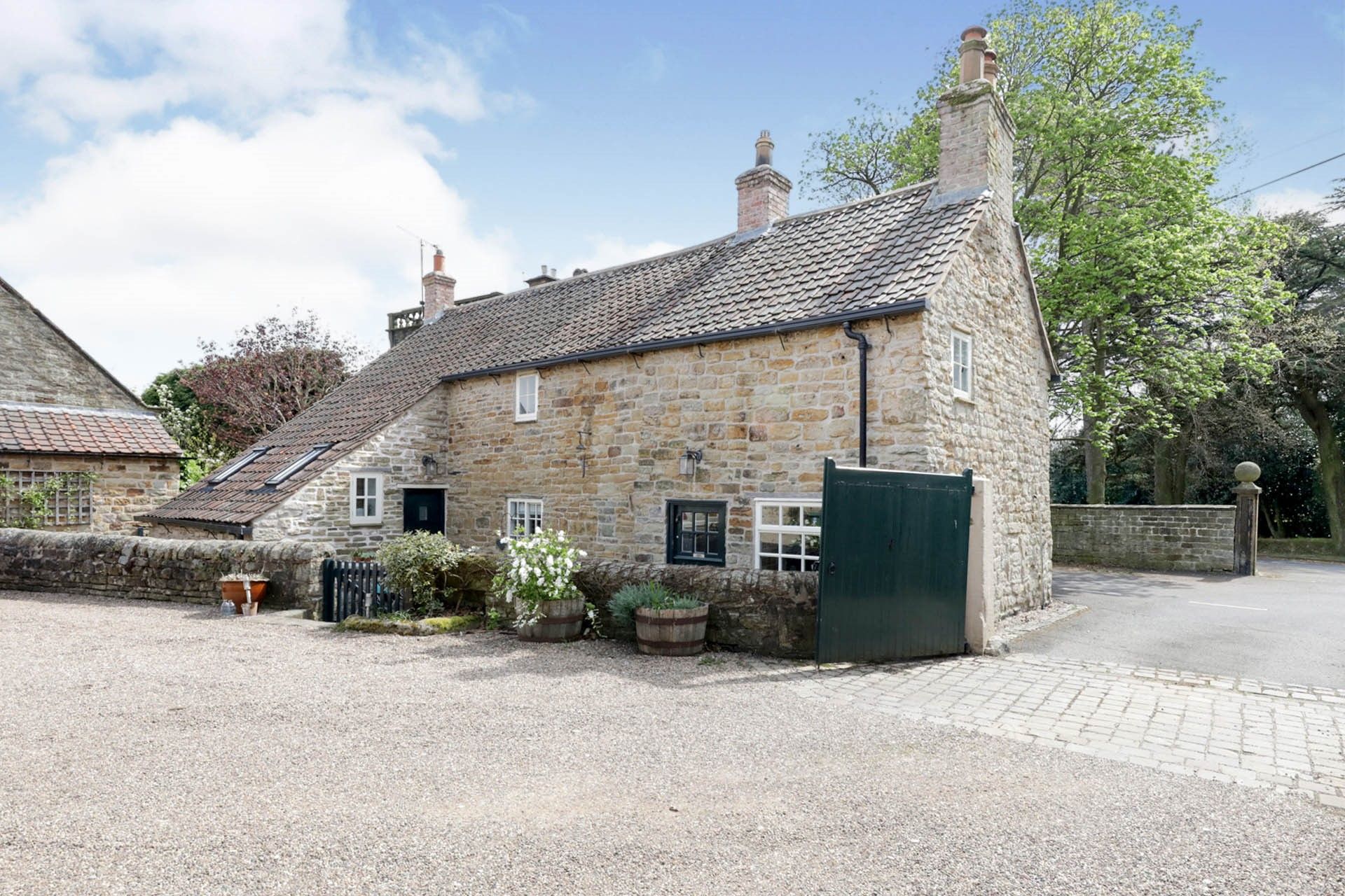 3 bed cottage for sale in Hollow Lane, Mosborough, Sheffield S20 Zoopla