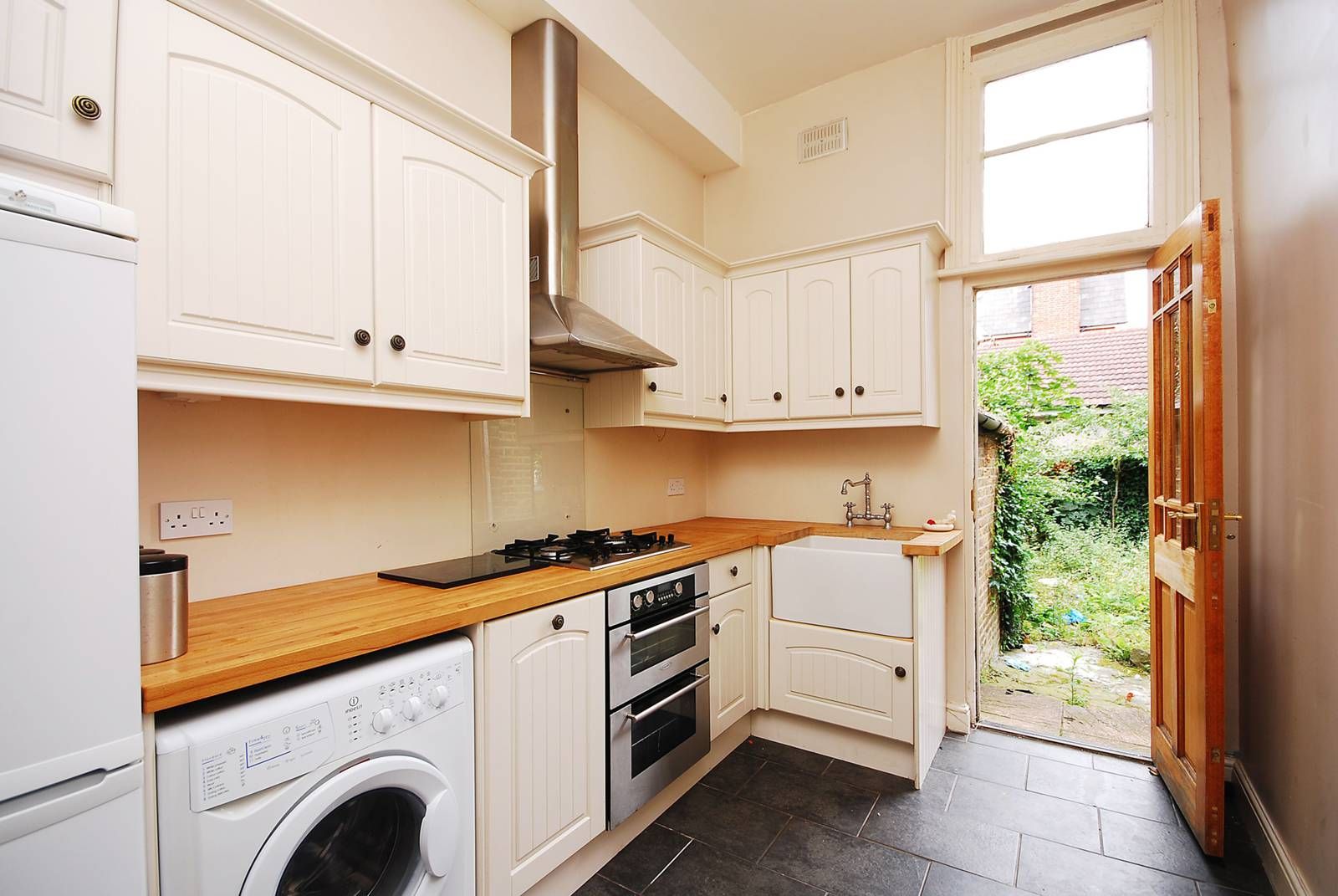 Kempshott Road Streatham Common London SW16  