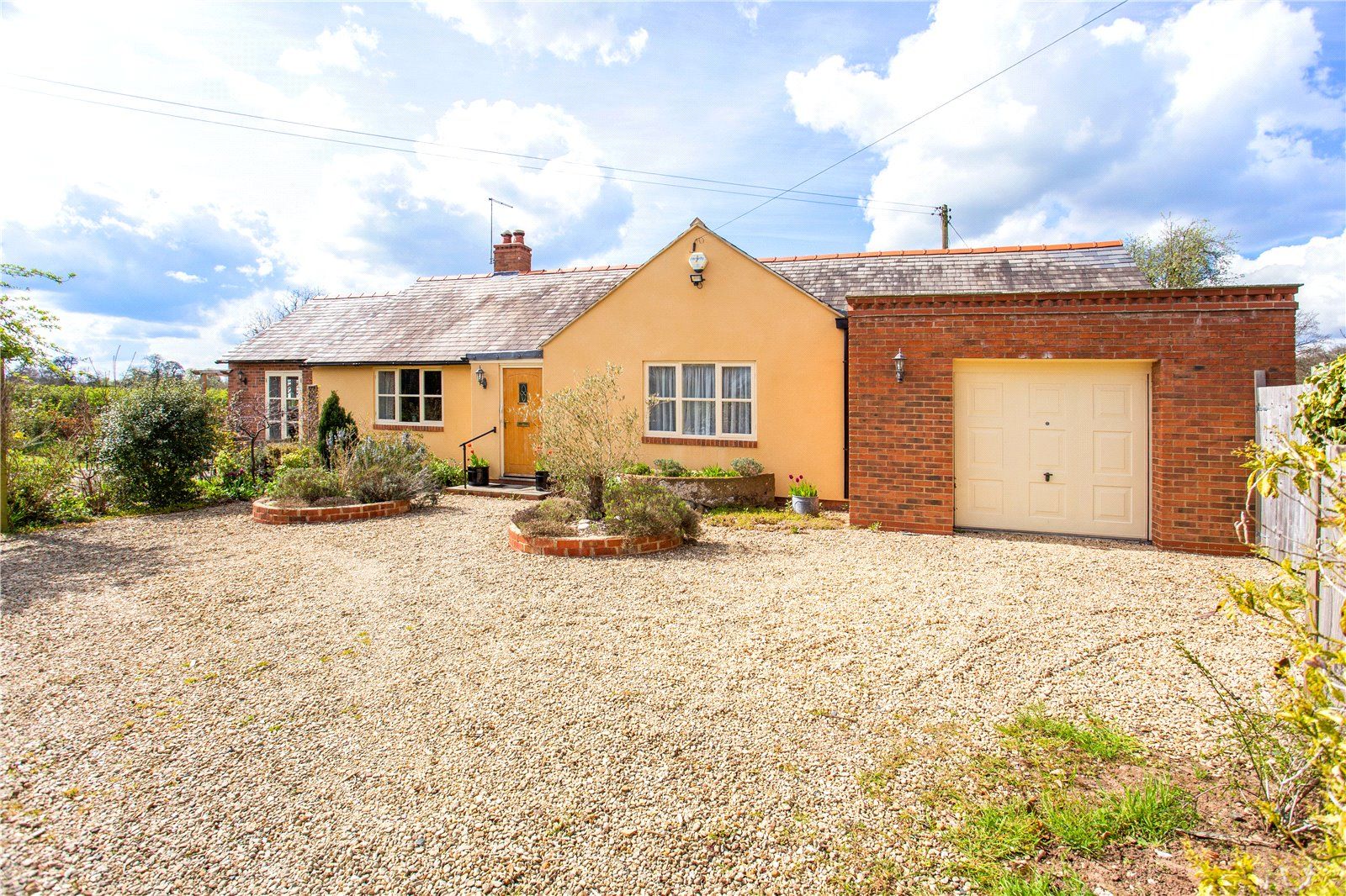 3 bed bungalow for sale in Lime Street, Eldersfield, Gloucester GL19