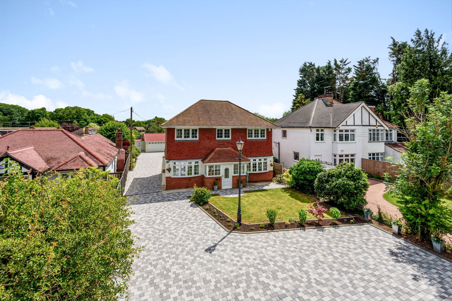 4 bed detached house for sale in Wrotham Road, Meopham, Gravesend DA13