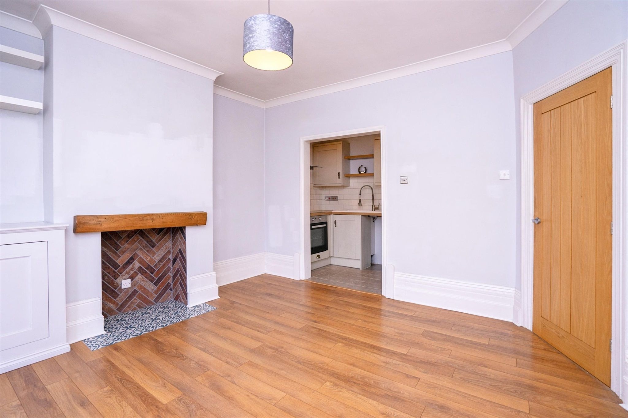 2 bed flat for sale in Milton Road, Portsmouth PO3 Zoopla