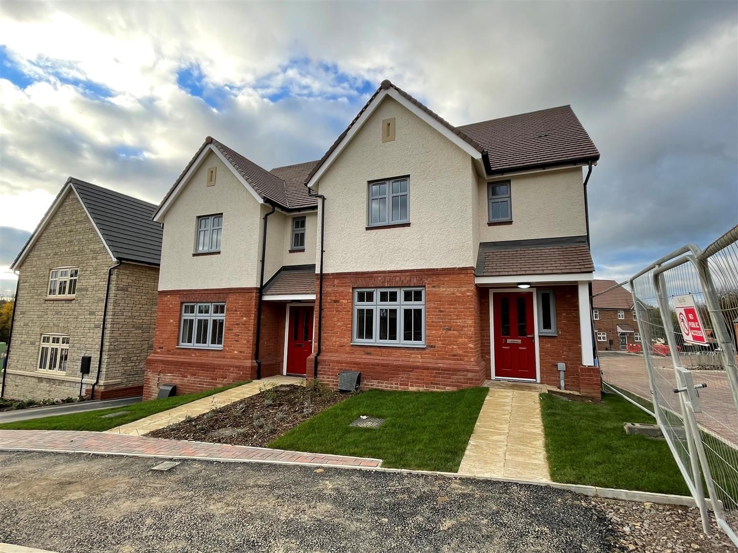 New home, 3 bed semidetached house for sale in Coppice Close