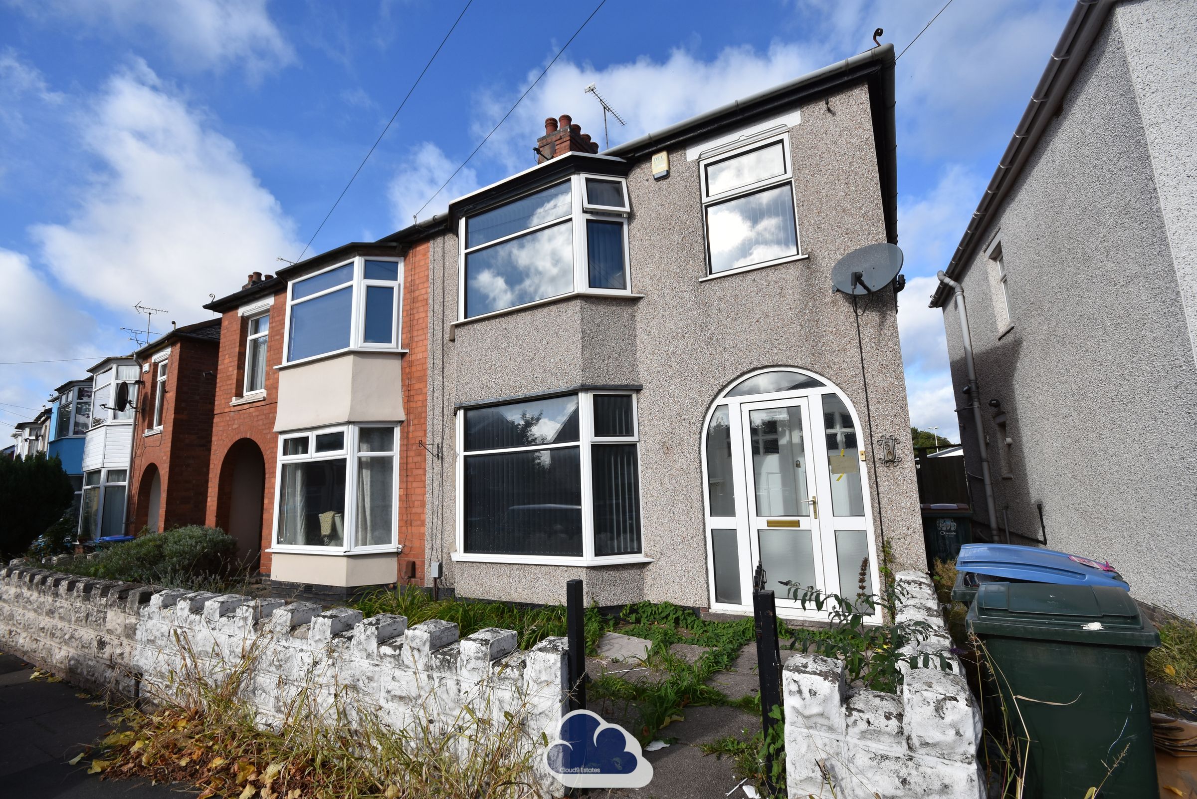 3 bed semidetached house to rent in Biggin Hall Crescent, Coventry CV3