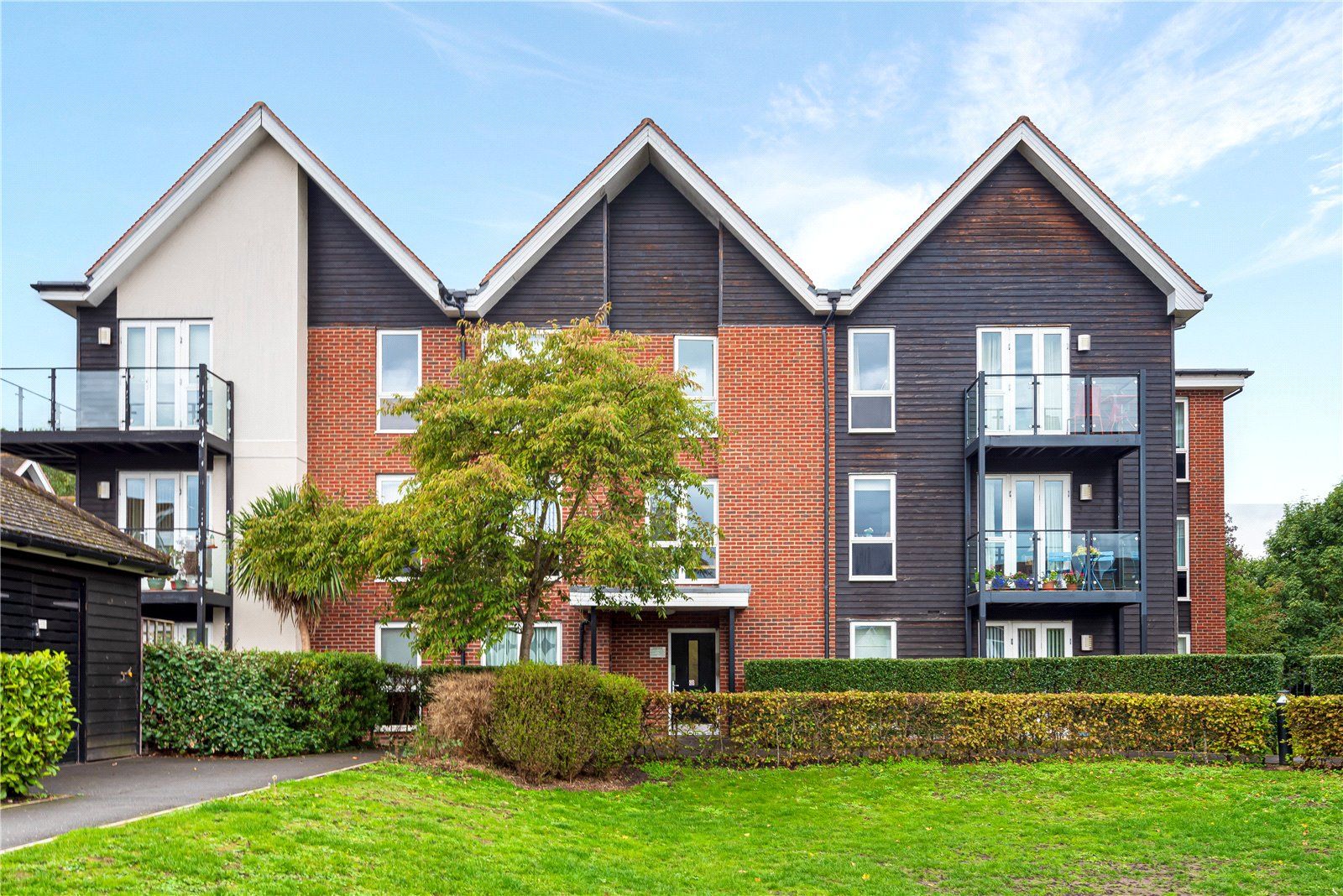 1 bed flat for sale in Mill Drive, Ruislip, Middlesex HA4 Zoopla