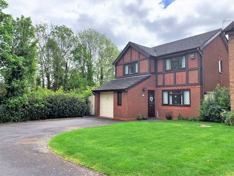 4 bed detached house for sale in Broomhurst Way, Muxton, Telford TF2