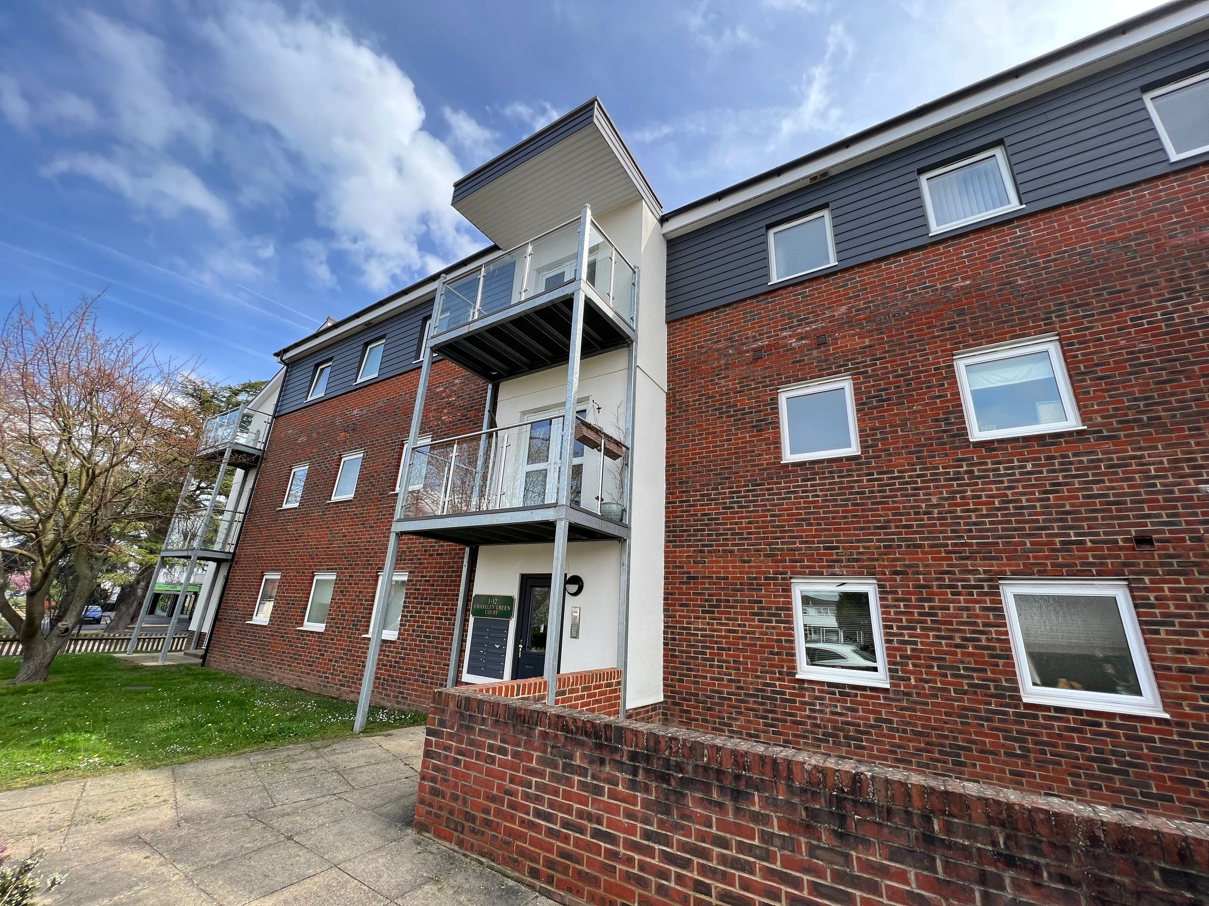 2 bed flat to rent in Orchard Way, Shirley CR0 Zoopla