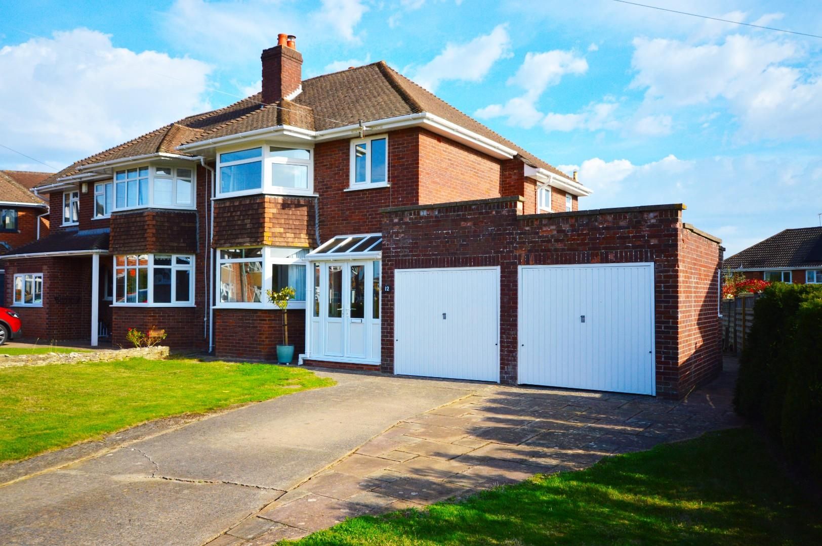 3 bed semidetached house for sale in Tamar Drive, Keynsham, Bristol